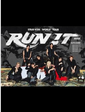 Stray Kids World Tour 〈RUN IT SEOUL〉