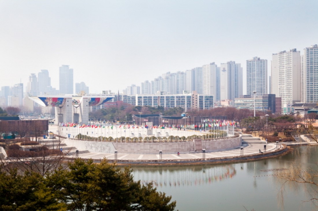 호반의 길 산책/조깅코스 평화의 광장 전경