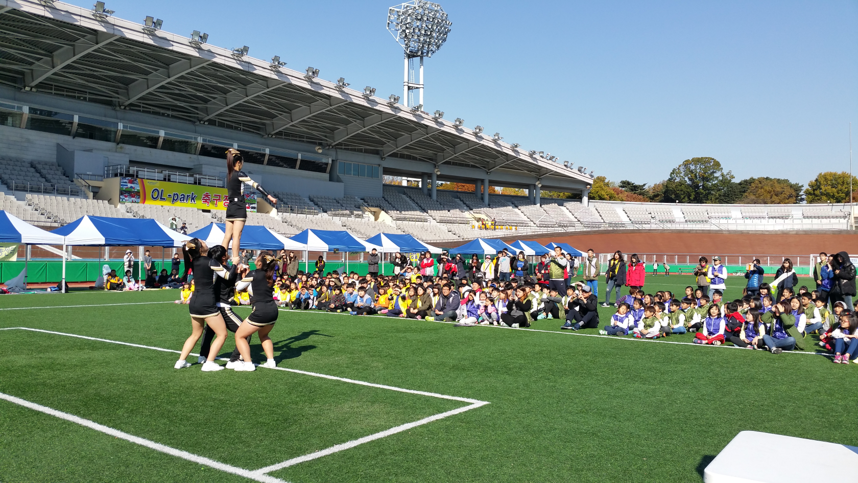 송파지역 아동센터 연합체육대회 개최 봉사활동 사진5