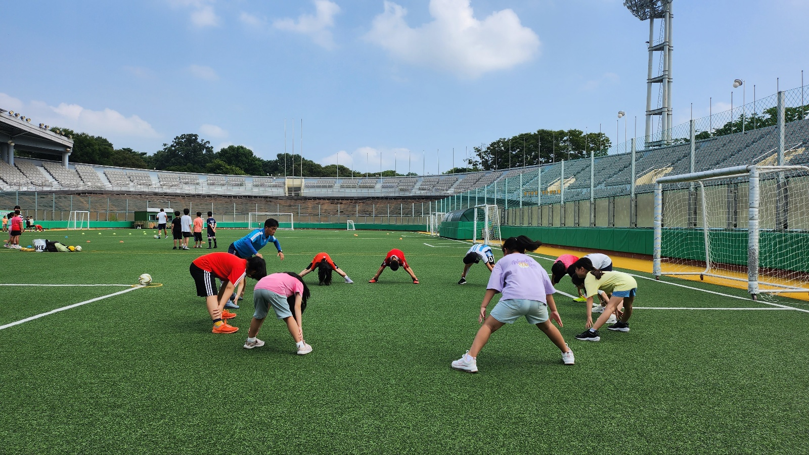 지역아동을 위한 축구무료강습(2023.08.18.) 사진3