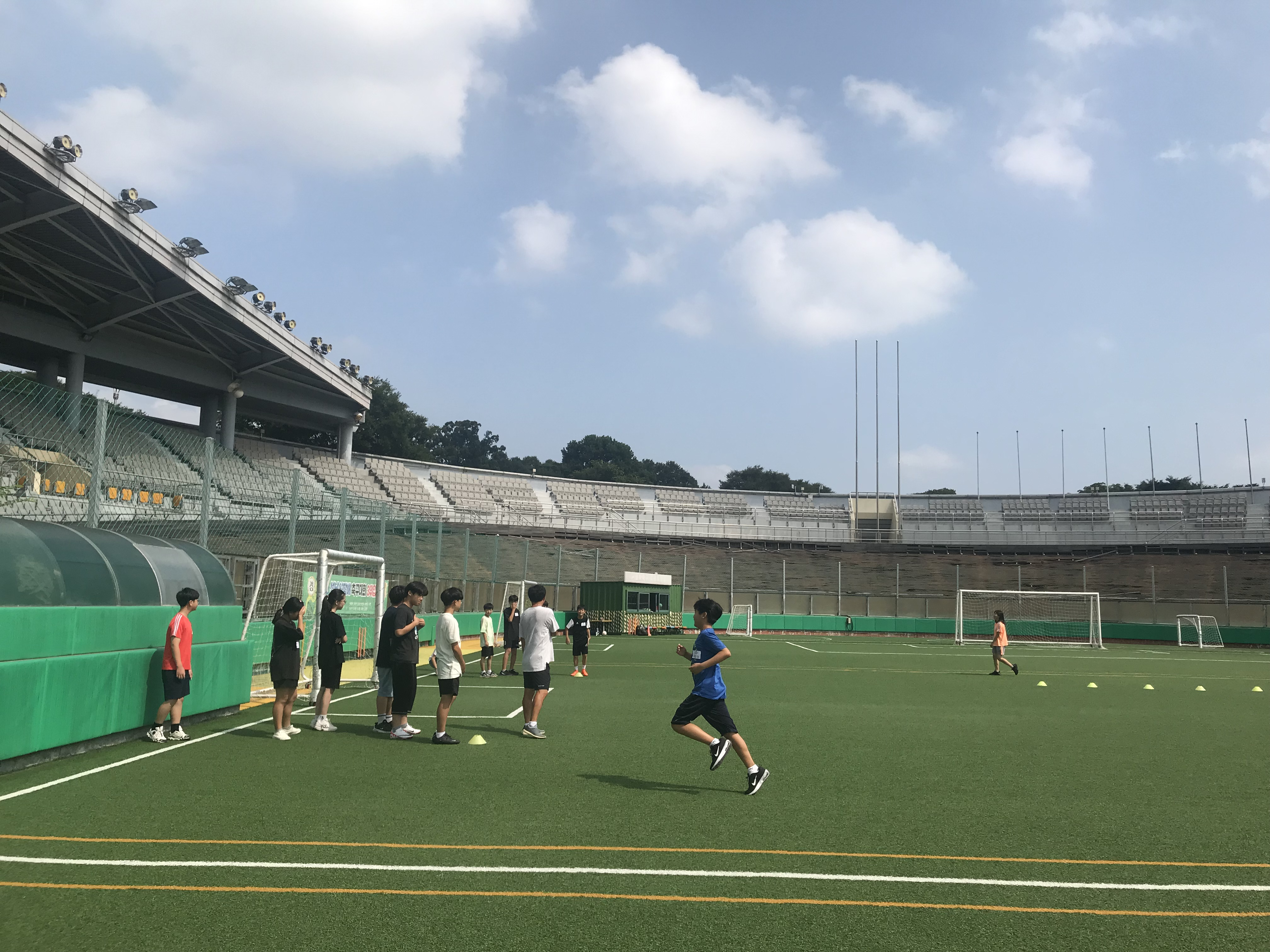 지역아동을 위한 축구무료강습(2023.08.18.) 사진6